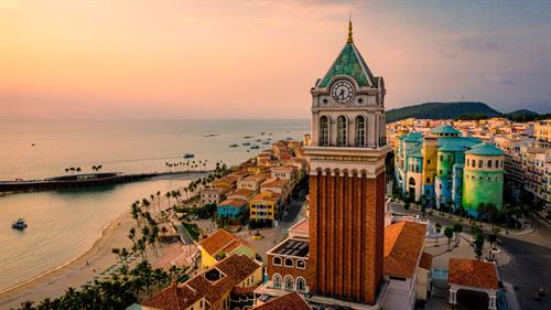 Tour Phú Quốc: Câu Cá - Lặn Ngắm San Hô - Thị Trấn Hoàng Hôn Grand World - Cầu Hôn